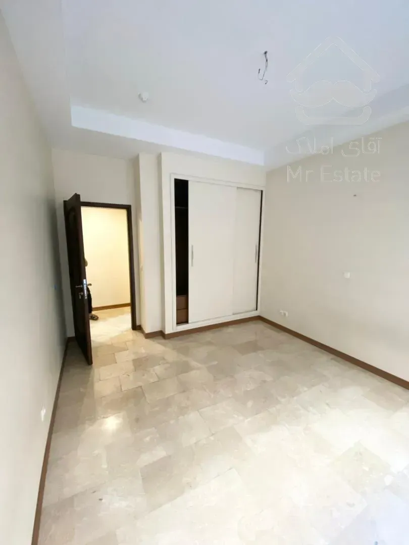 رهن آپارتمان ۲۴۰ متری در زعفرانیه