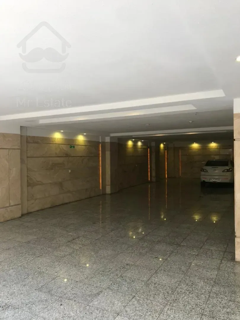 رهن آپارتمان ۲۴۰ متری در زعفرانیه