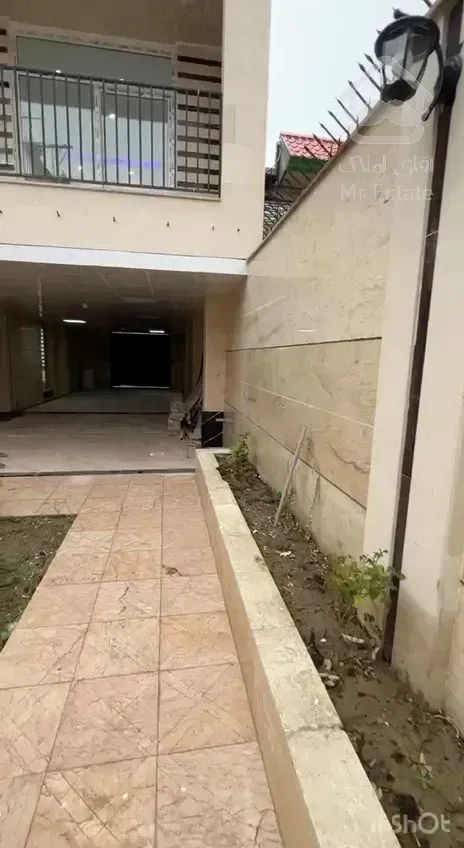 ساختمان ویلایی دوطبقه مجزا هر طبقه ۱۳۰متر