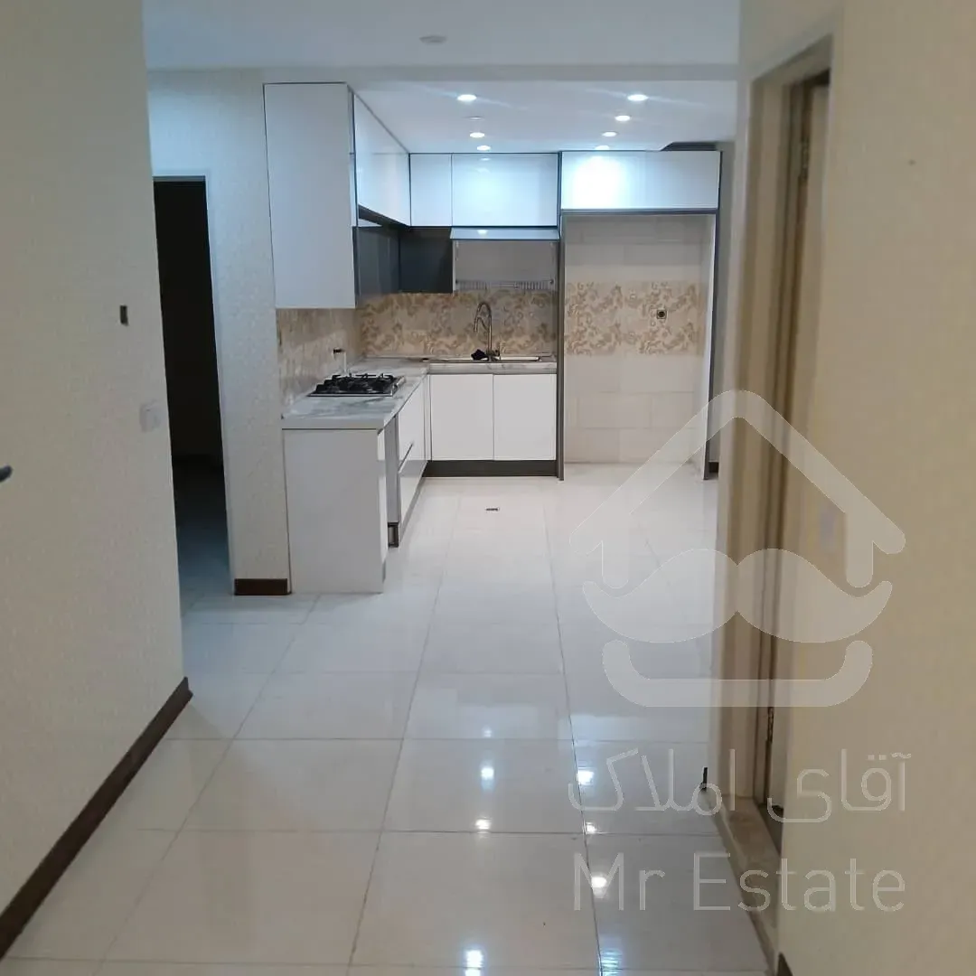 فروش آپارتمان 95متری آخرین طبقه سالن پرده خور