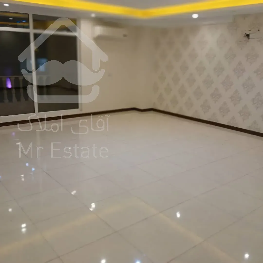 فروش آپارتمان 95متری آخرین طبقه سالن پرده خور