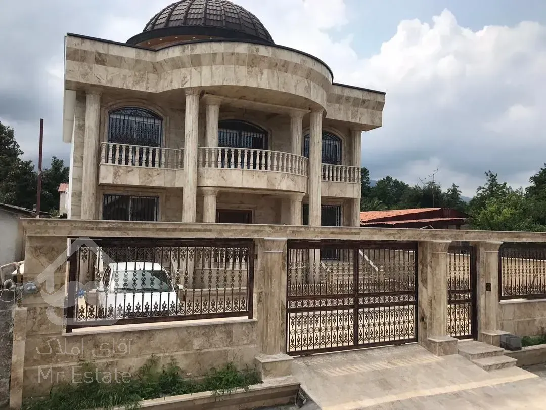 فروش ویلای تریپلکس ۴۵۰ متری ۴ خواب اکازیون متل قو