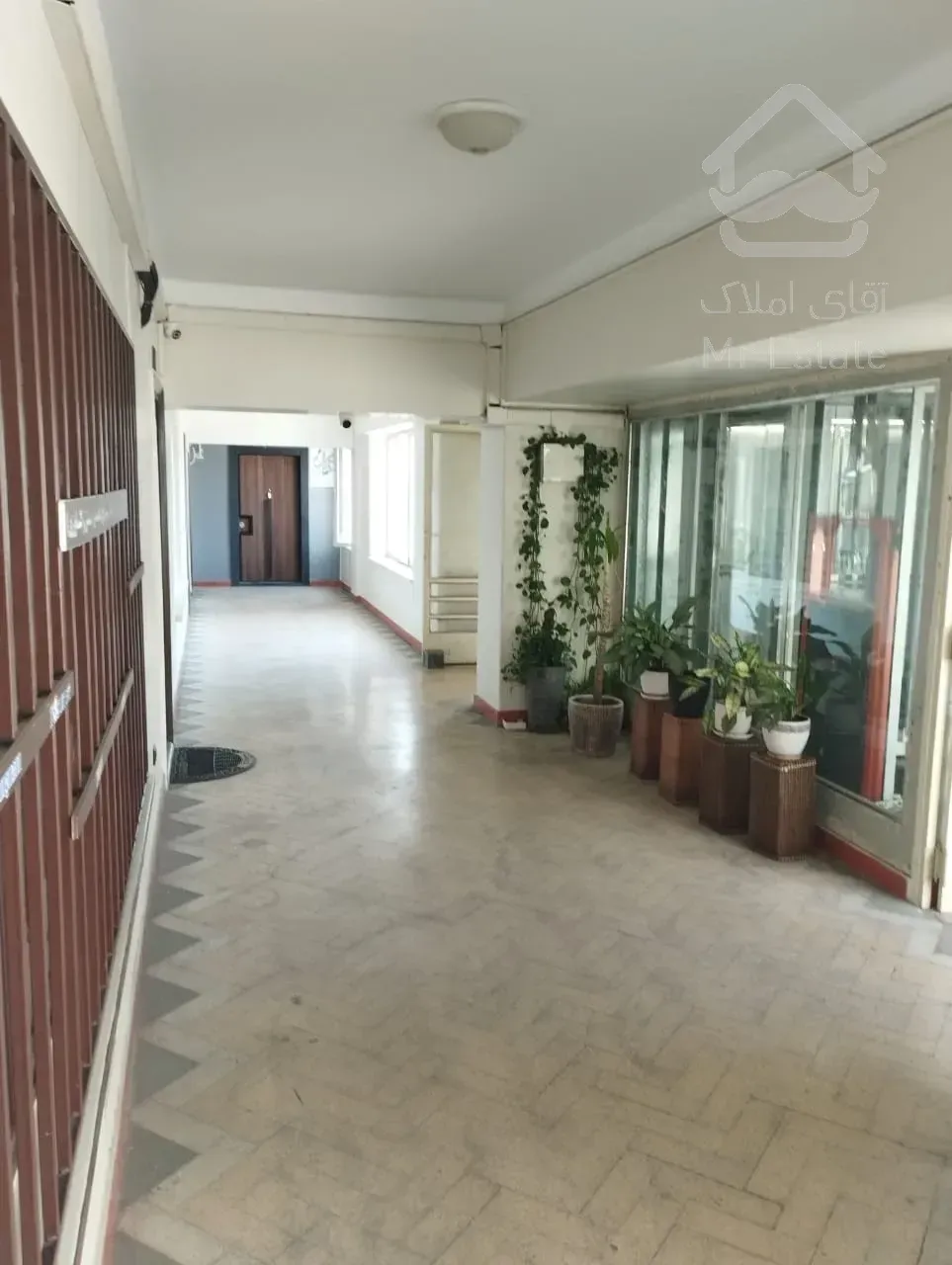 فروشی اداری،سر قفلی