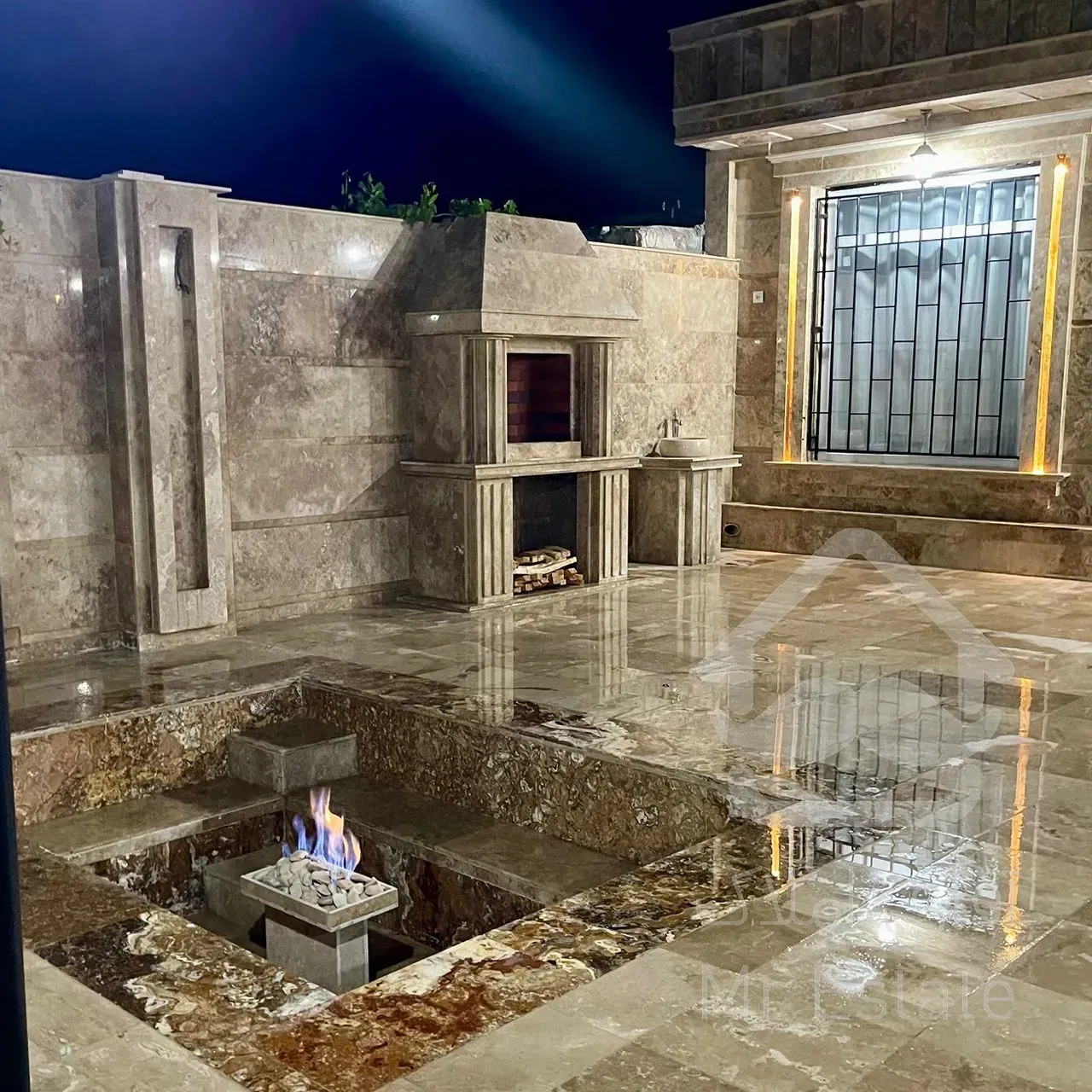 فروش یه واحد ۴۰۰متری در ساوه کاملا نوساز کلید نخورده مبله