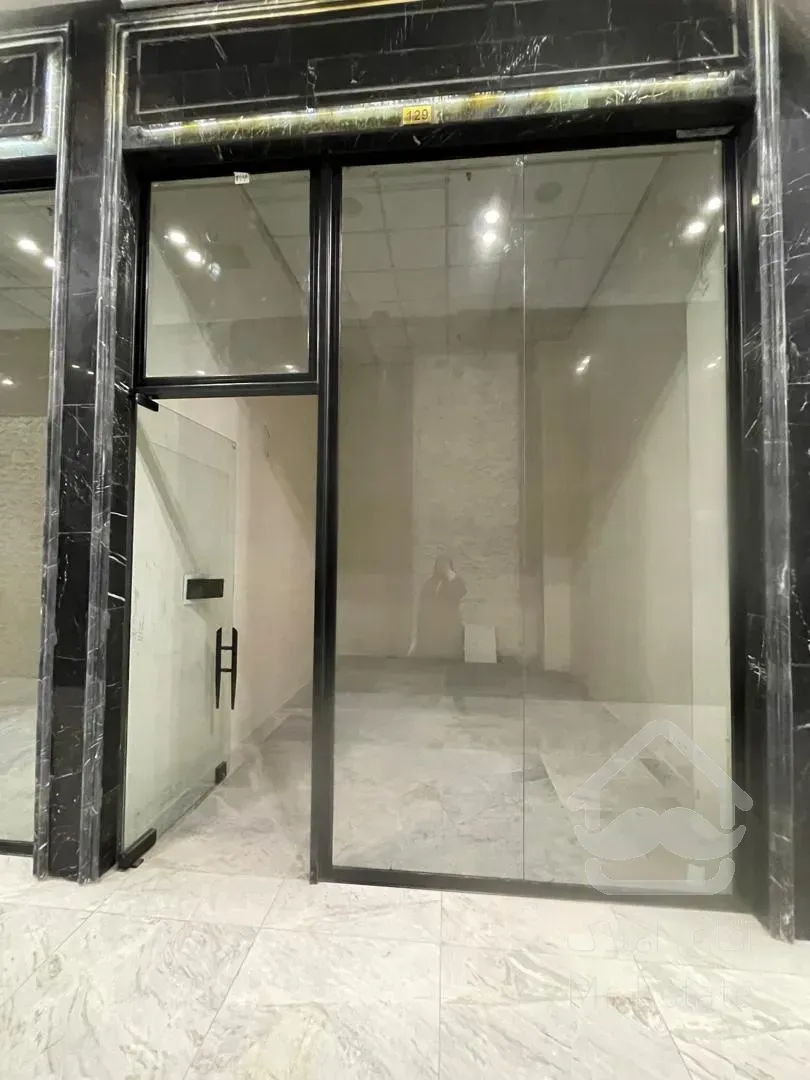 ۷۰ متری پاساژ رونیکا مال