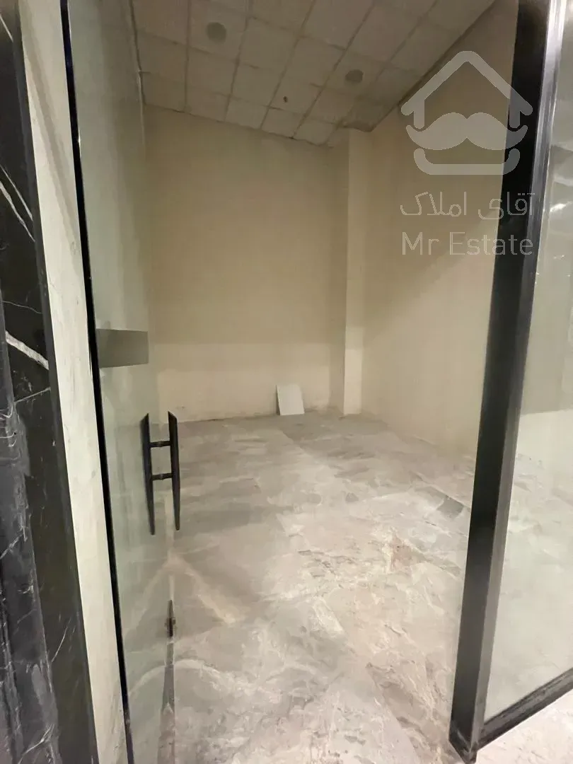 مغازه ۲۰ متری رونیکا مال