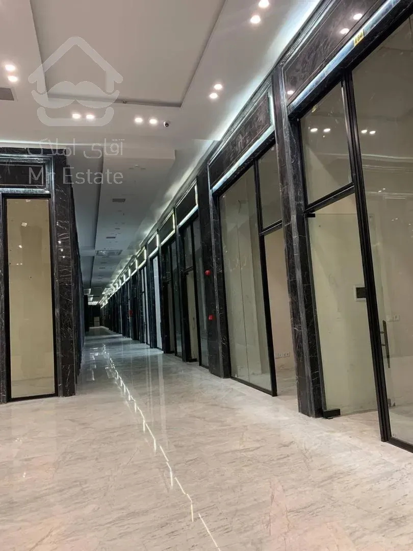 مغازه ۲۰ متری رونیکا مال