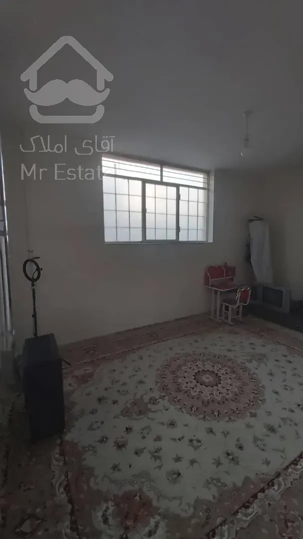 فروش ویلایی ۲۴۰متری کاوه خیابان گلستان