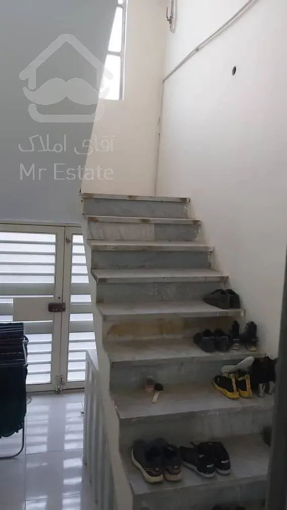 فروش ویلایی ۲۴۰متری کاوه خیابان گلستان