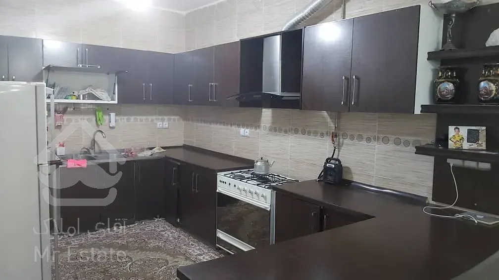 فروش ویلایی ۲۴۰متری کاوه خیابان گلستان