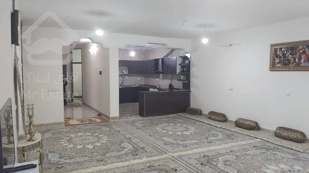 فروش ویلایی ۲۴۰متری کاوه خیابان گلستان