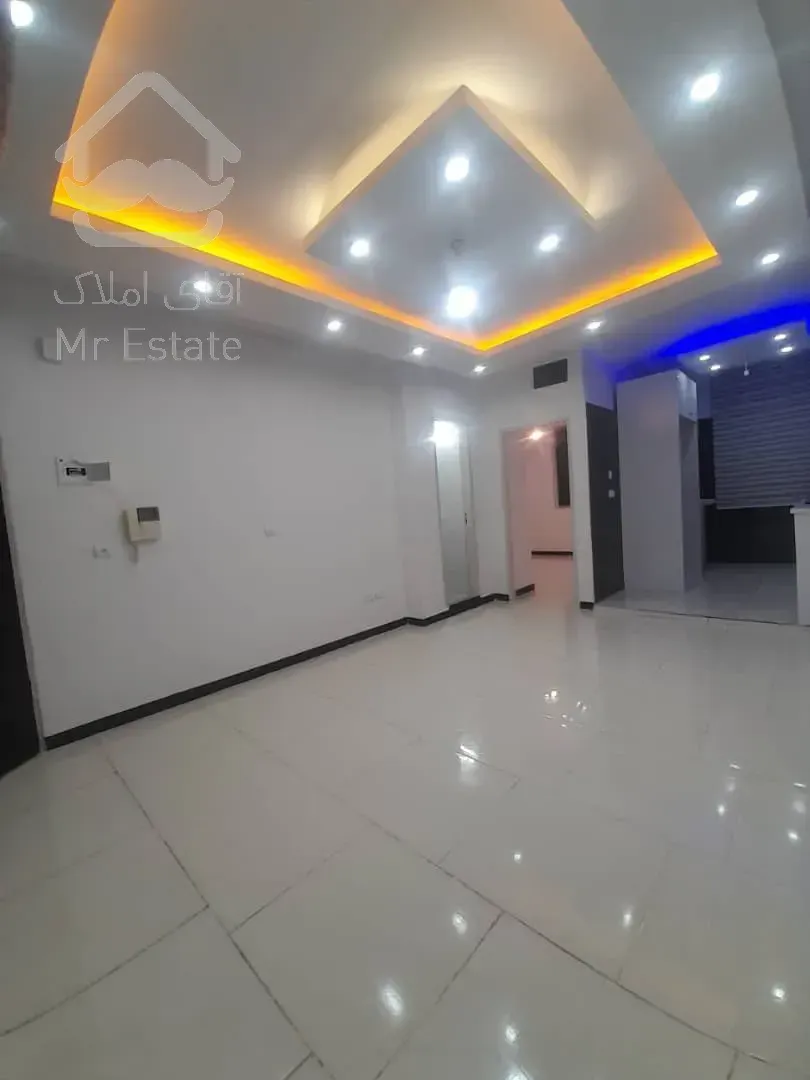 واحد ۴۷ متری پارکینگ سندی انباری فول بازسازی خوش نقشه قرق نور