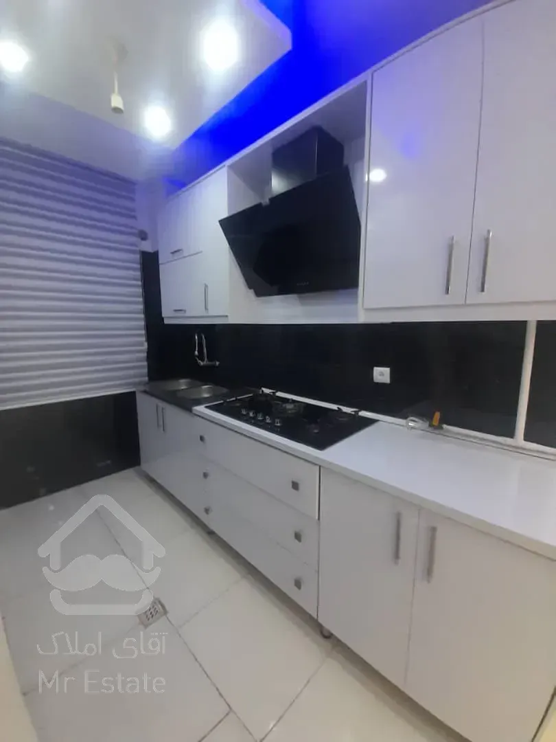 واحد ۴۷ متری پارکینگ سندی انباری فول بازسازی خوش نقشه قرق نور