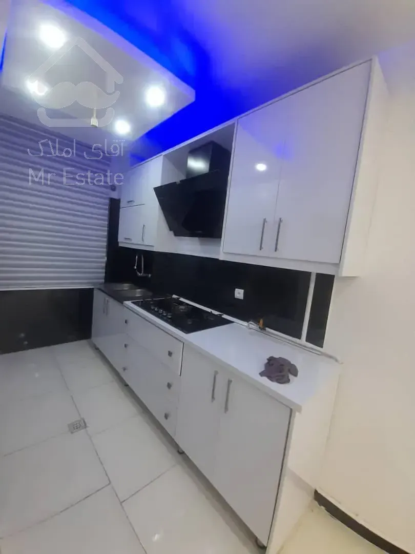 واحد ۴۷ متری پارکینگ سندی انباری فول بازسازی خوش نقشه قرق نور