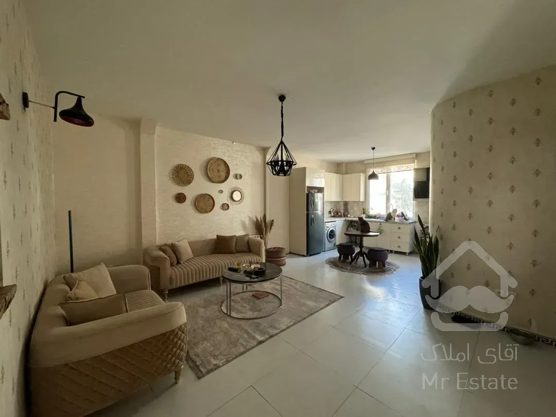 فروش واحد ۷۰ متری طبقه دوم فاز ۴