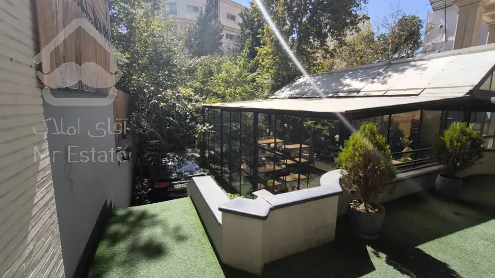 فروش ویلا کلنگی ۶۸۰متری خاص نیاوران