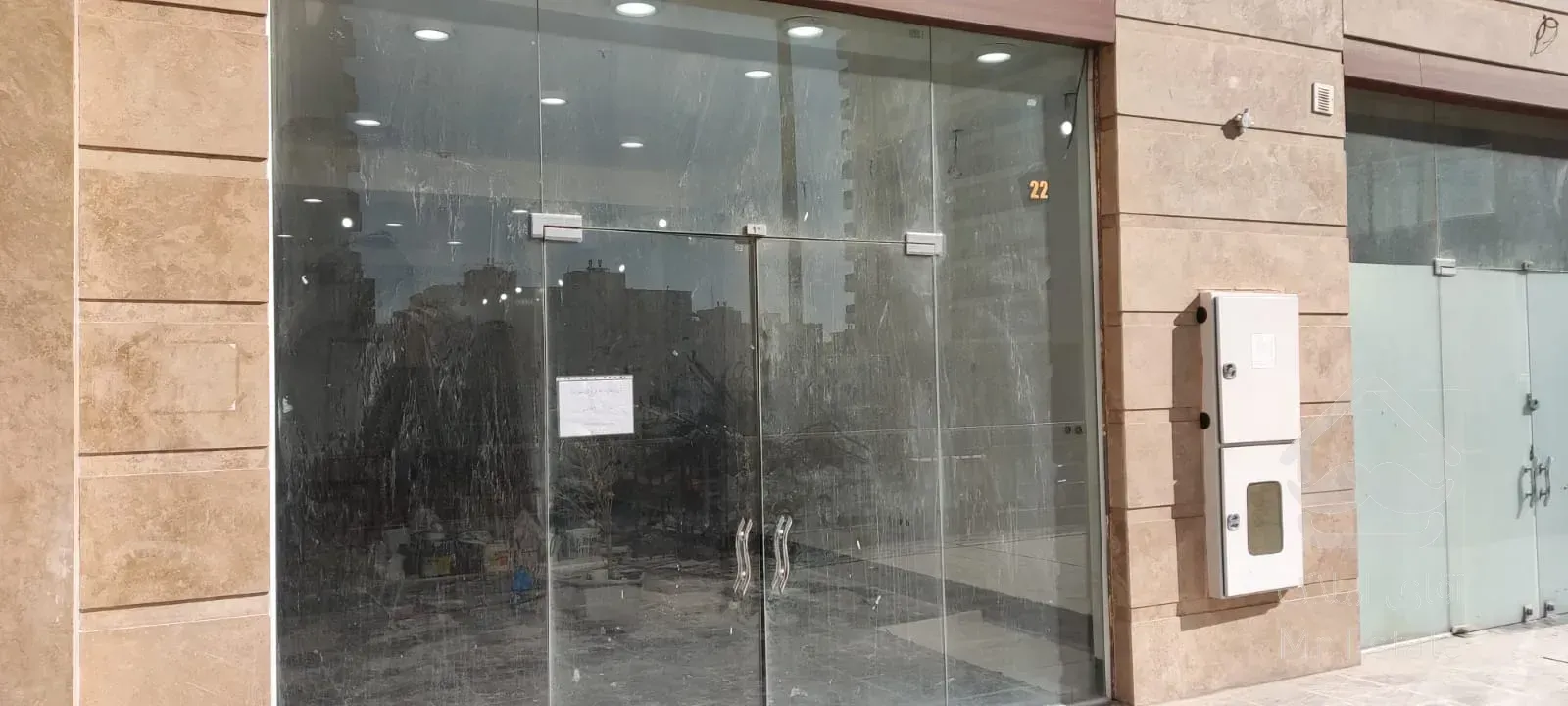 مغازه ۹۰ متری،،قیمت دلالی