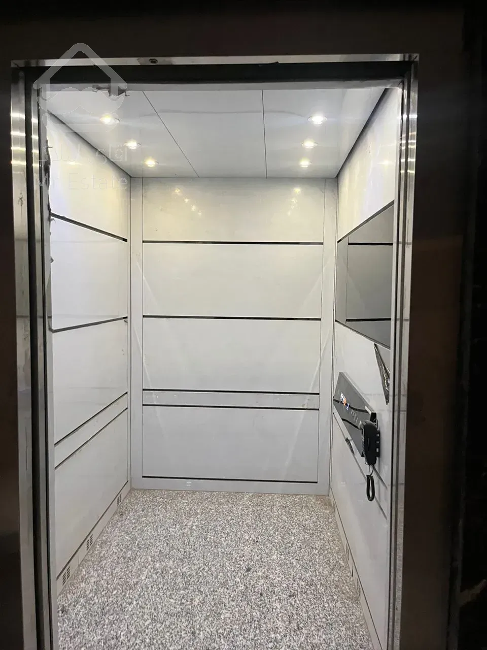 ۳۲۰۰ متر مستغلات،بیمارستان درمانی