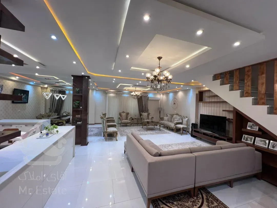 فروش ویلای دوبلکس ۲۶۰ متری در متروپل غازیان