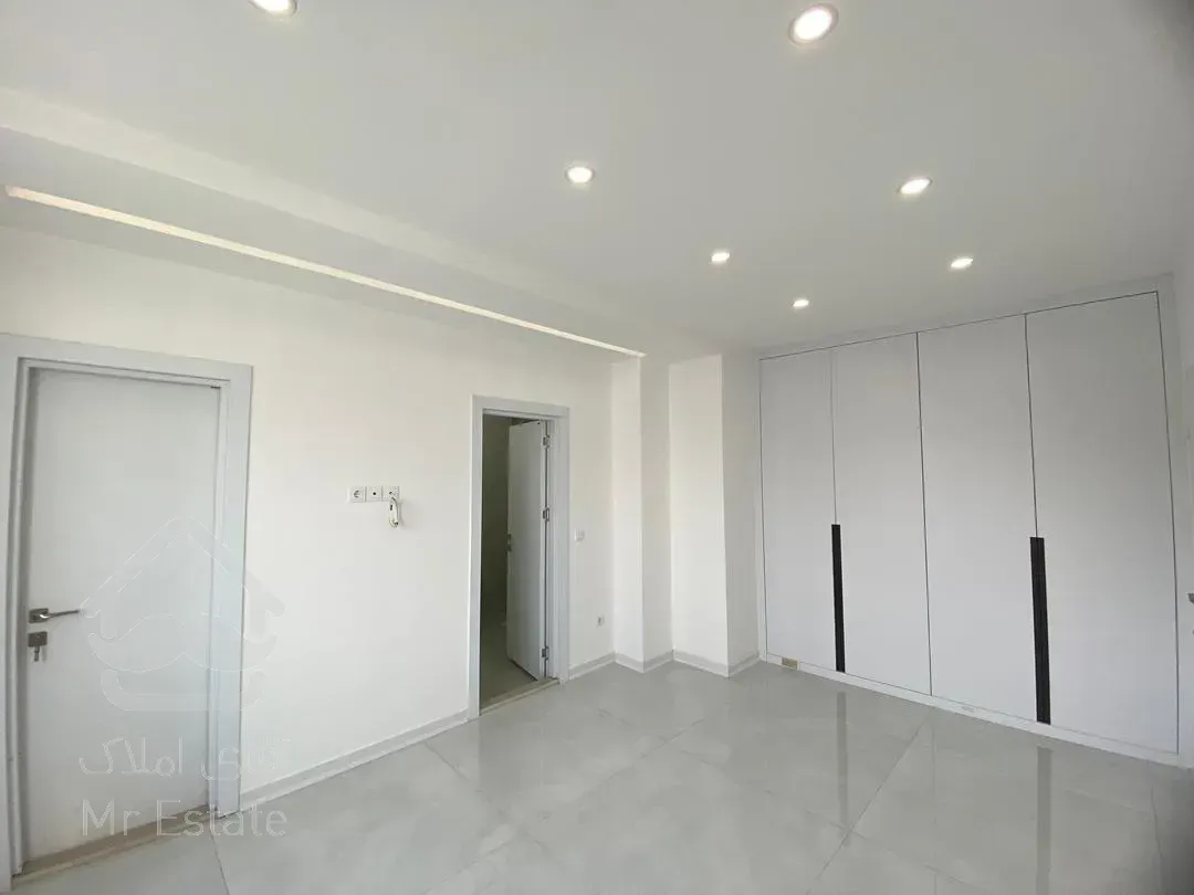 فروش ویلایی ۲۴۱ متری بازسازی شده