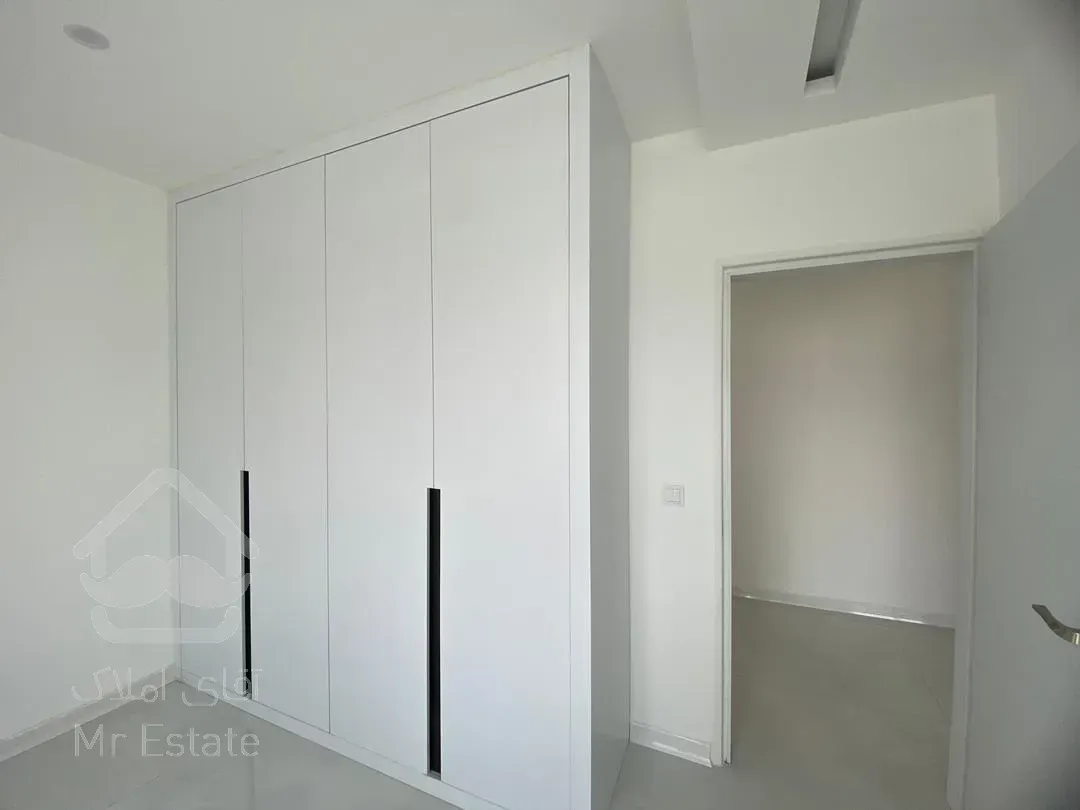 فروش ویلایی ۲۴۱ متری بازسازی شده