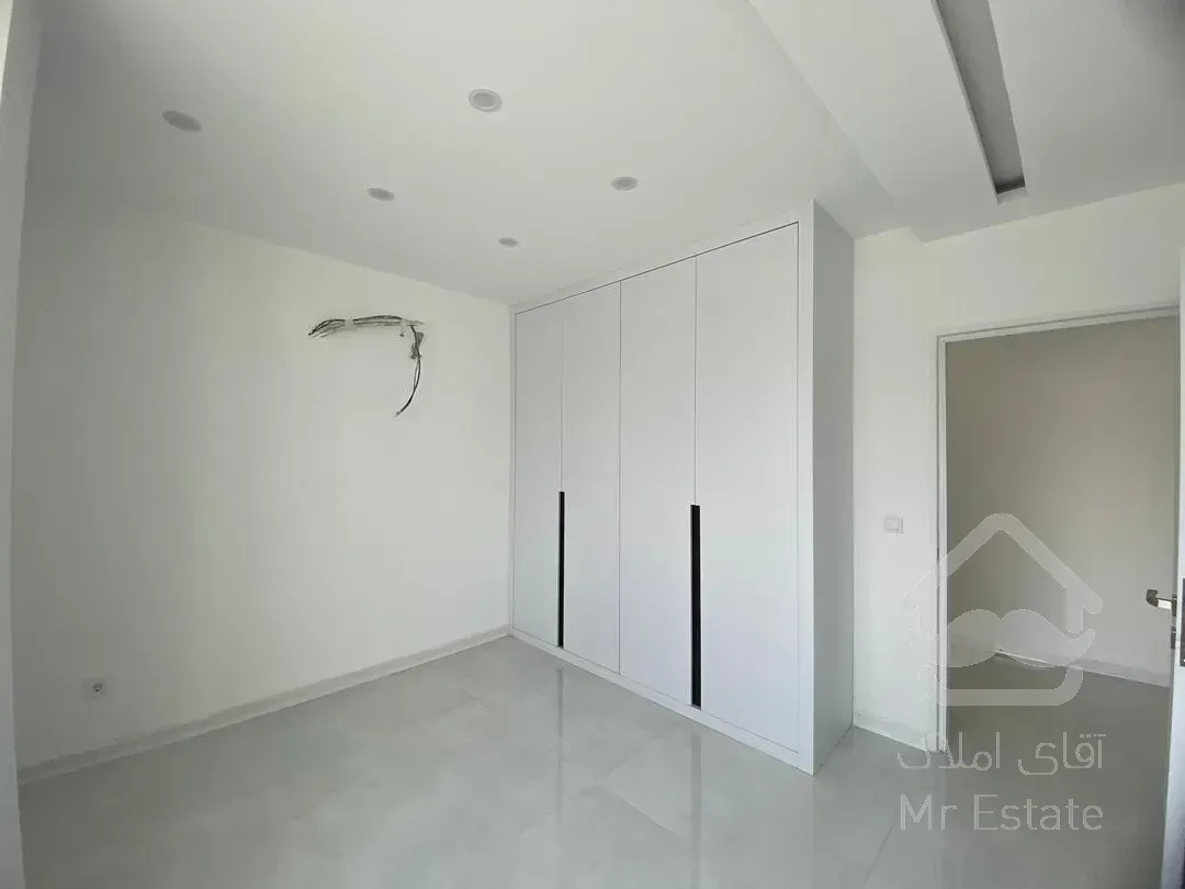 فروش ویلایی ۲۴۱ متری بازسازی شده