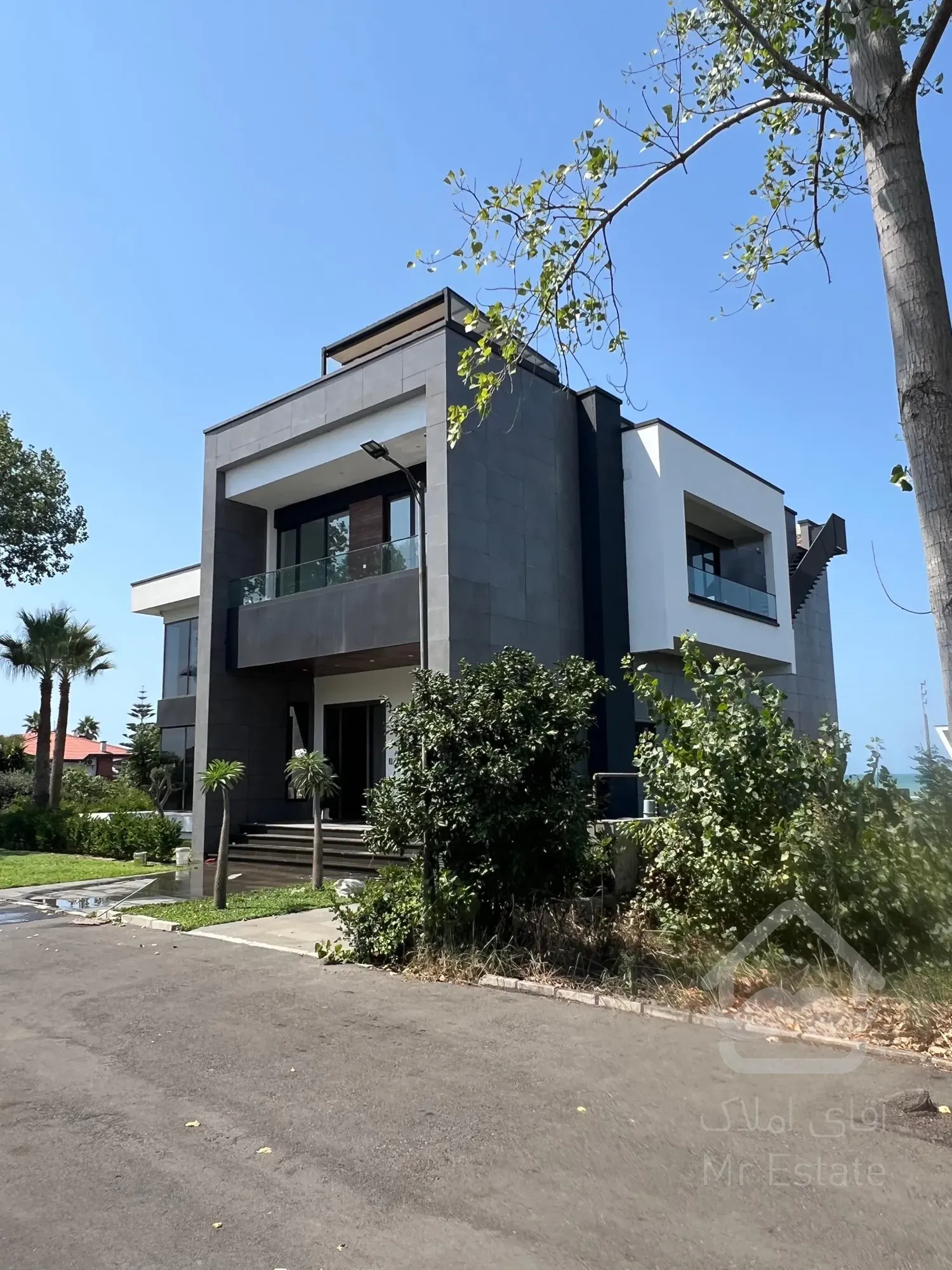 فروش ویلاساحلی مدرن ایزدشهرمازندران