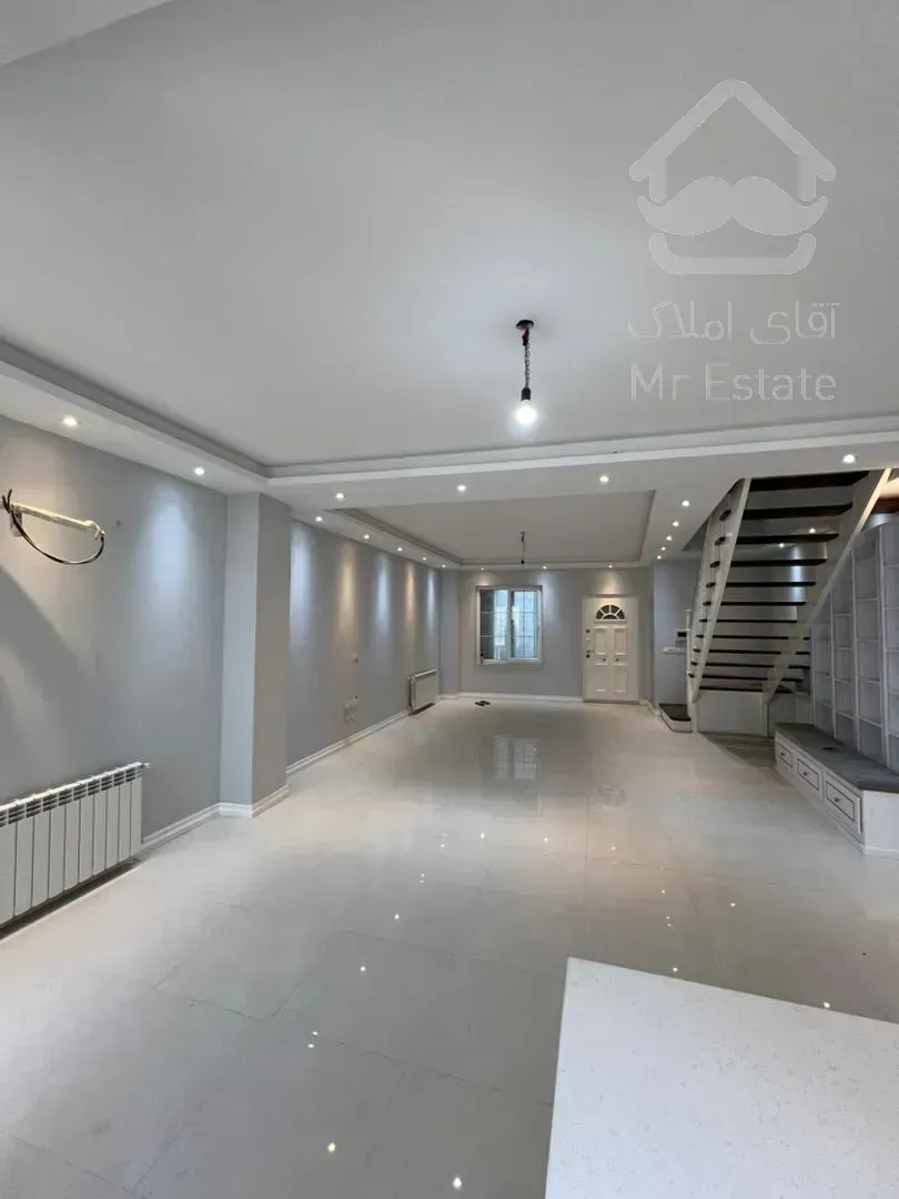 فروش ویلای تریبلکس ۳۱۰ متری در سی‌متری