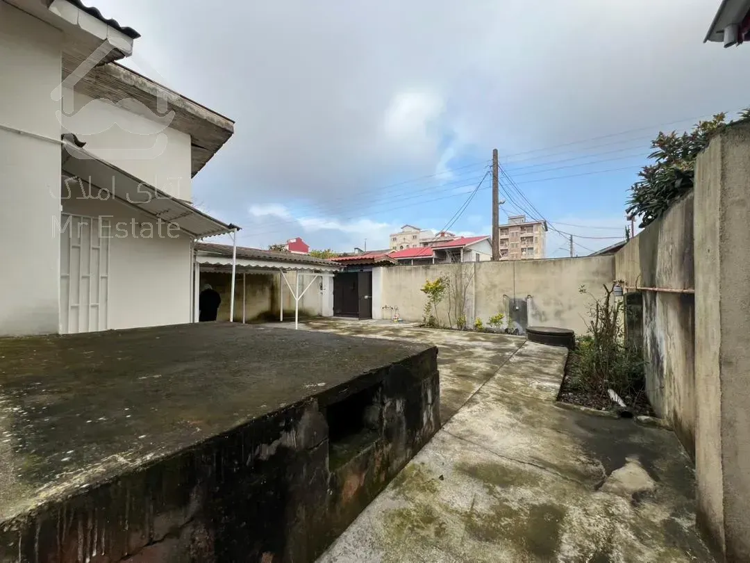 فروش ویلای ۳۰۰ متری در بلوار معلم