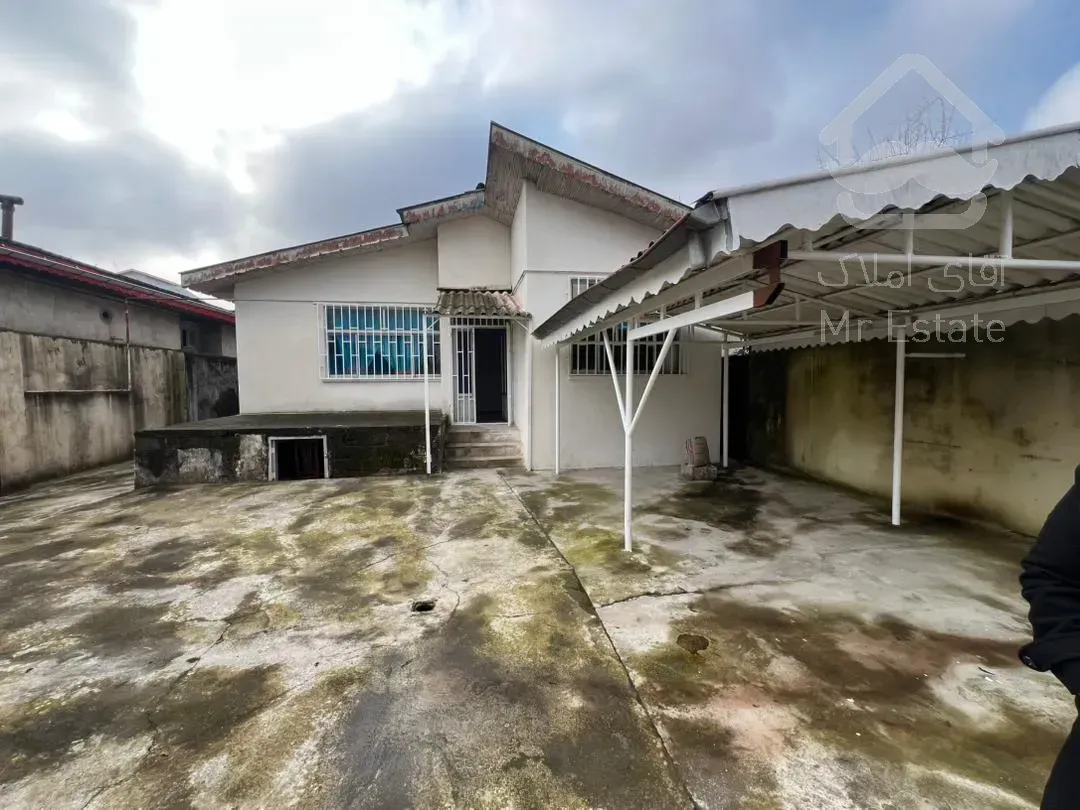 فروش ویلای ۳۰۰ متری در بلوار معلم