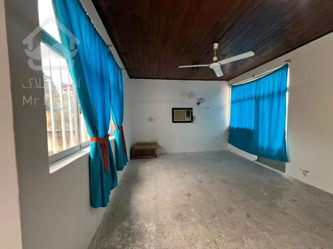 فروش ویلای ۳۰۰ متری در بلوار معلم