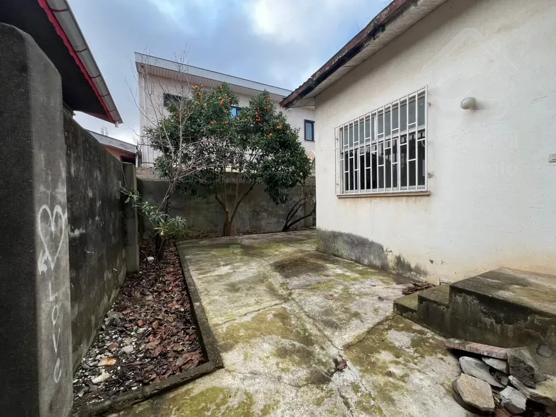 فروش ویلای ۳۰۰ متری در بلوار معلم