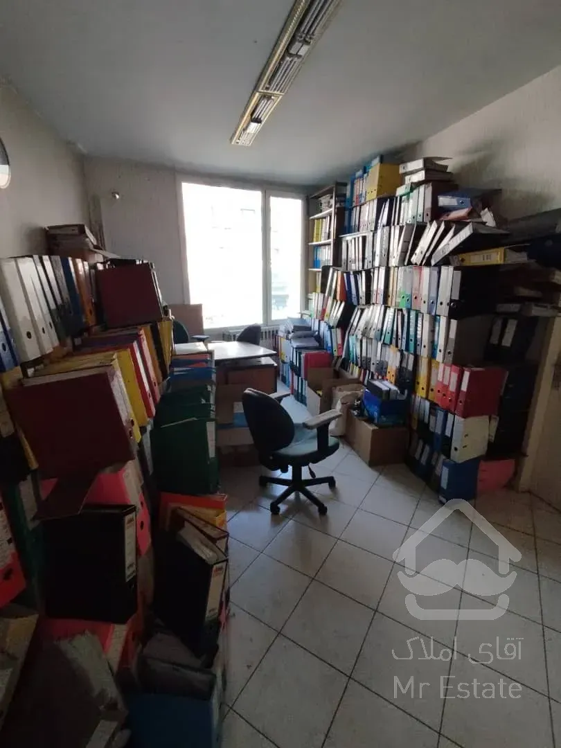 110 متر اجاره سند اداری بر اصلی بهشتی