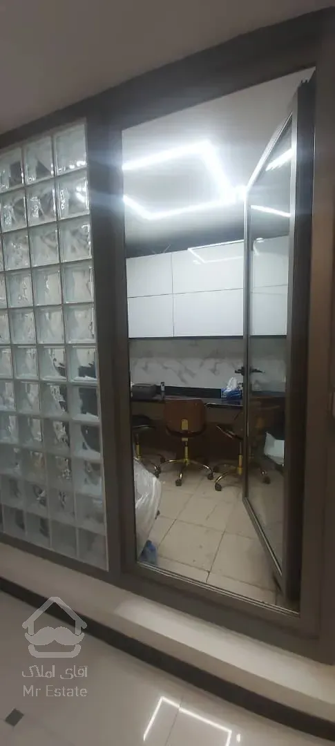 101 متر موقعیت اداری در وزرا