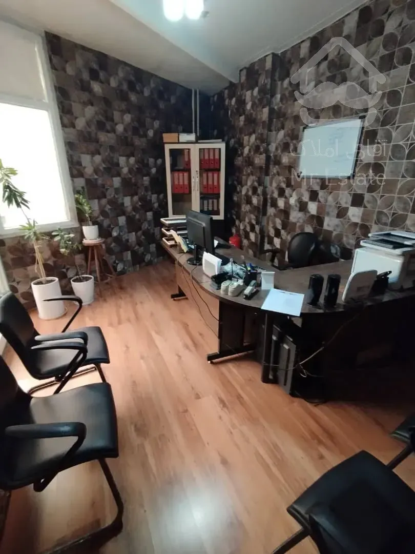 101 متر موقعیت اداری در وزرا