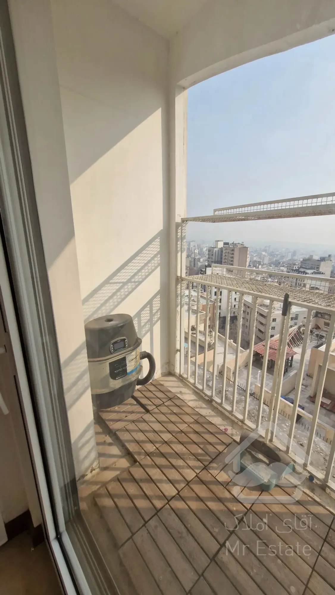 آپارتمان با ویو رویایی در بهترین لوکیشن نیاوران