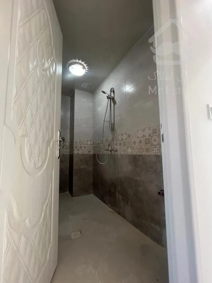 رهن آپارتمان ۸۵ متری در پاسداران انزلی