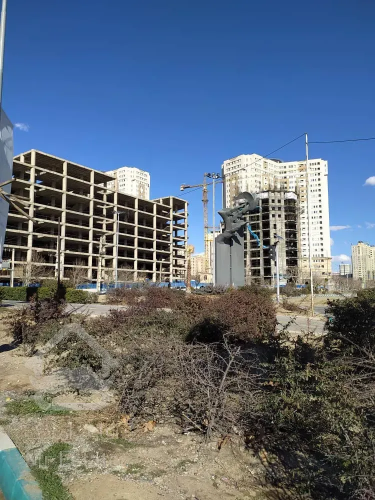 فروش واحد۱۱۹متر در قلب دریاچه چیتگر