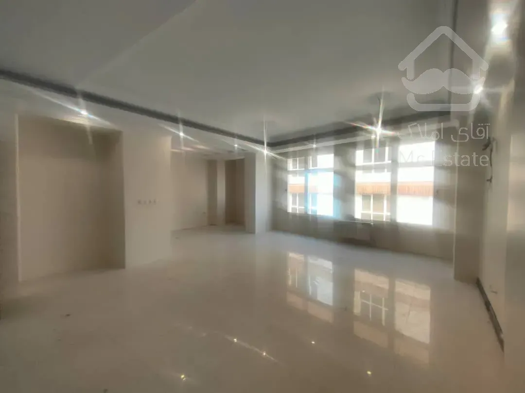 اجاره اداری عباس آباد۵۵۵متراداری دربست باپارکینگ