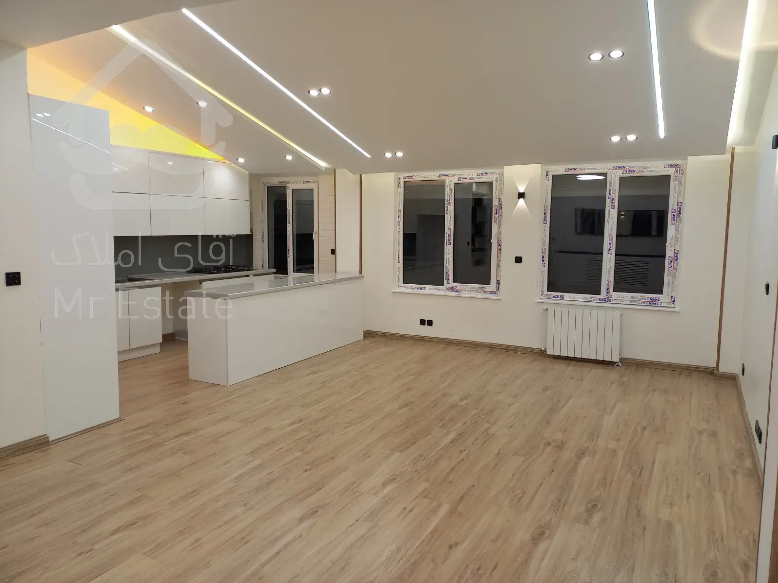 فروش آپارتمان مسکونی ۱۰۰متری واقع دربهارشمالی