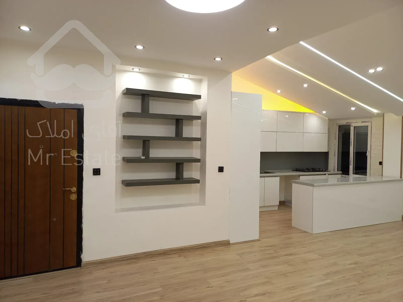 فروش آپارتمان مسکونی ۱۰۰متری واقع دربهارشمالی