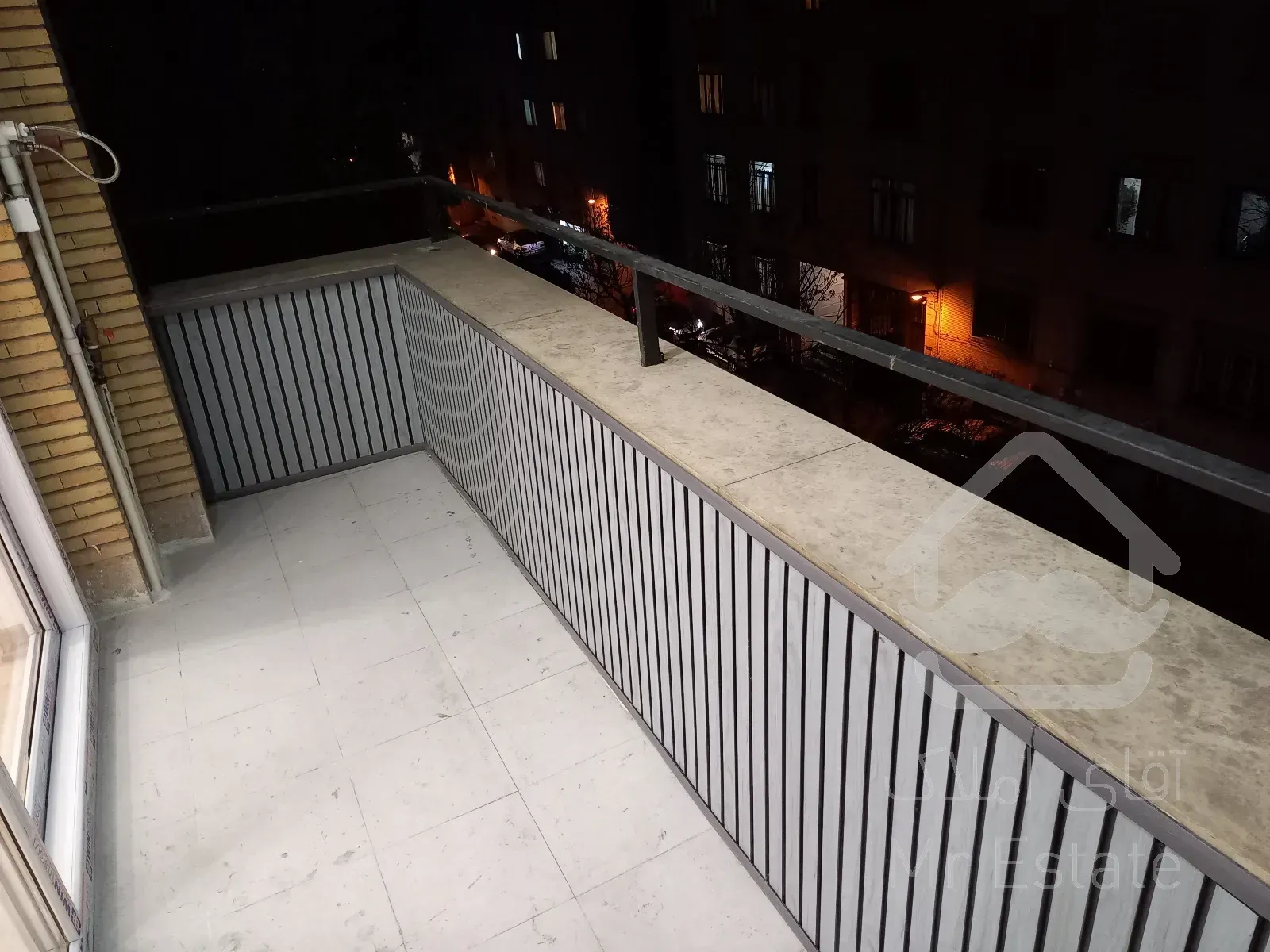 فروش آپارتمان مسکونی ۱۰۰متری واقع دربهارشمالی