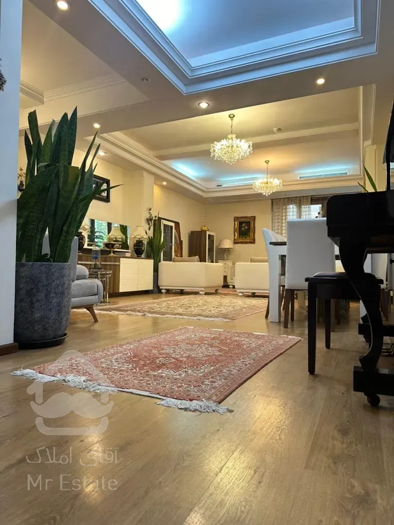 آپارتمان 312 متری لاکچری در نیاوران