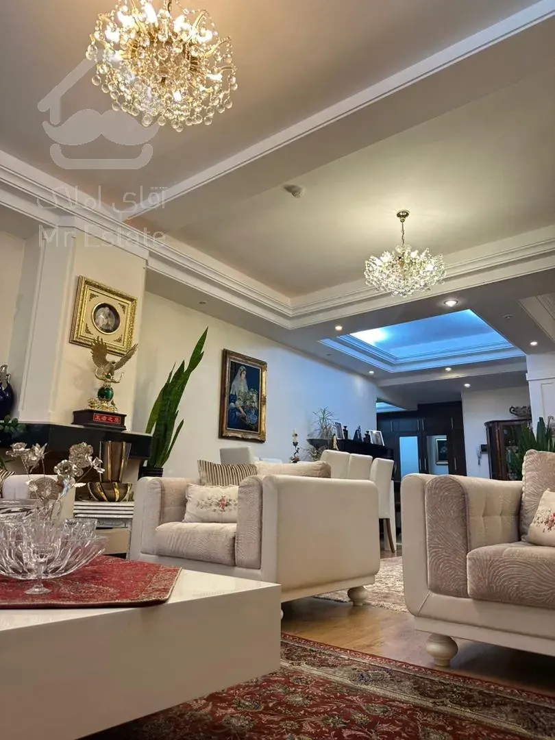 آپارتمان 312 متری لاکچری در نیاوران