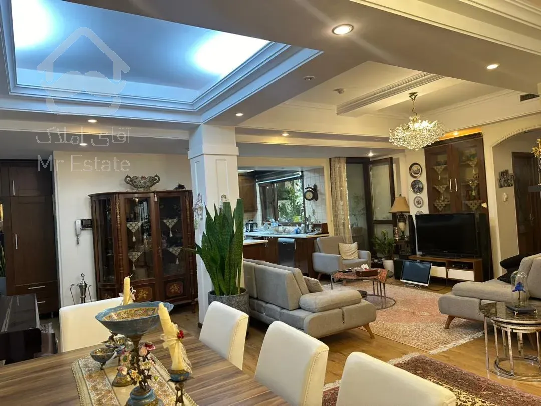 آپارتمان 312 متری لاکچری در نیاوران