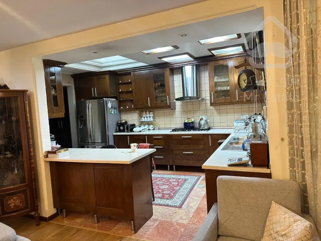 آپارتمان 312 متری لاکچری در نیاوران