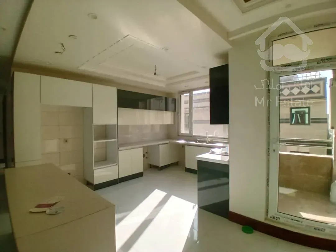 رهن و اجاره آپارتمان  سهروردی 150 متر  3 خواب