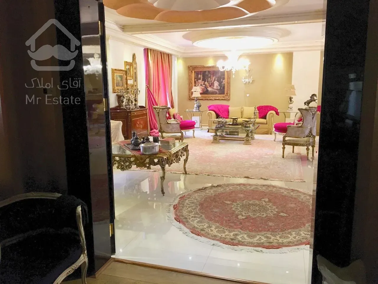 خرید آپارتمان ۳۳۰ متری کلاسیک در فرکانیه