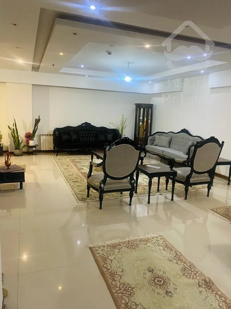 فروش آپارتمان ۱۷۵ متر ، ۳ خواب ، ۲پارکینگ، کریمخان