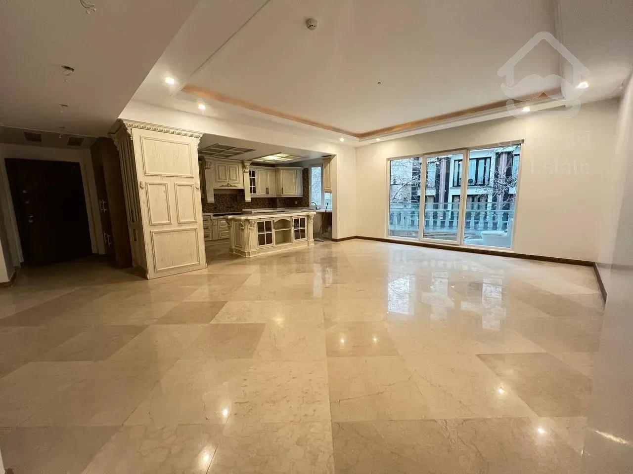 خرید آپارتمان در برج باغ برند در نیاوران